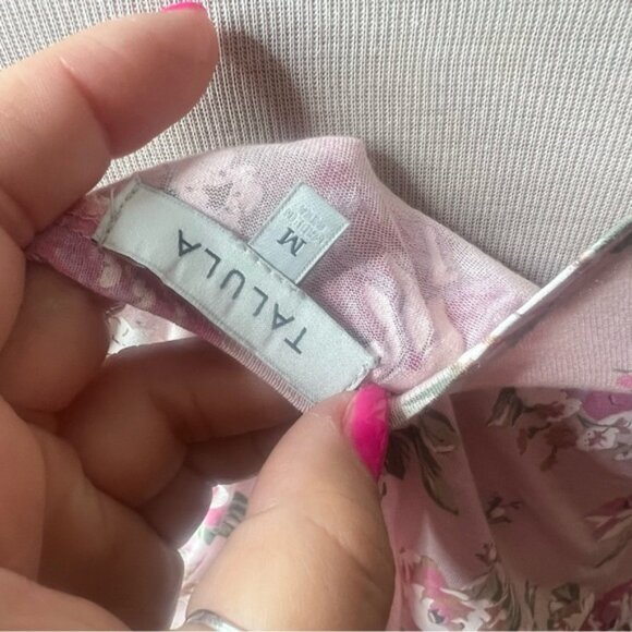 Talula | Floral Crop Top - Picture 4 of 4